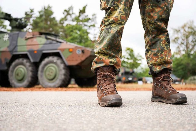 Die CDU will die Bundeswehr in der Mitte der Gesellschaft sehen.  | Foto: Mohssen Assanimoghaddam (dpa)