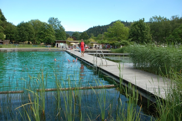 Im Naturbad Sulz beginnt die Badesaison am 1. Mai.  | Foto: Wolfgang Beck