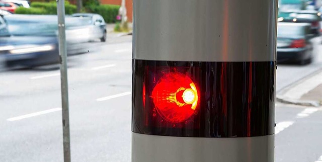 Der Blitzer solle die Verkehrsberuhigu...Tempo 30 in Wasenweiler kontrollieren.  | Foto: Christophe Gateau