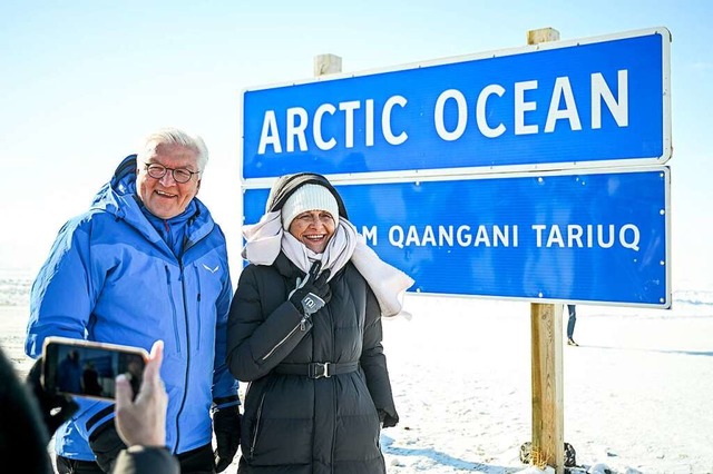 Kanada, Tuktoyaktuk: Bundesprsident F...sich ber die Folgen des Klimawandels.  | Foto: Britta Pedersen (dpa)