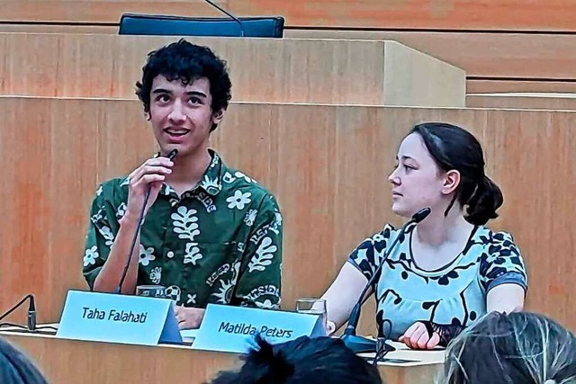 <BZ-FotoAnlauf>Goethe-Gymnasium: </BZ-...bewerb Jugend debattiert in Stuttgart.  | Foto: Peter Kelnhofer