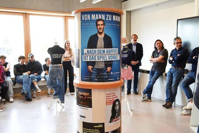 Ausstellung ber sexualisierte Gewalt in der Freiburger Staudinger-Gesamtschule