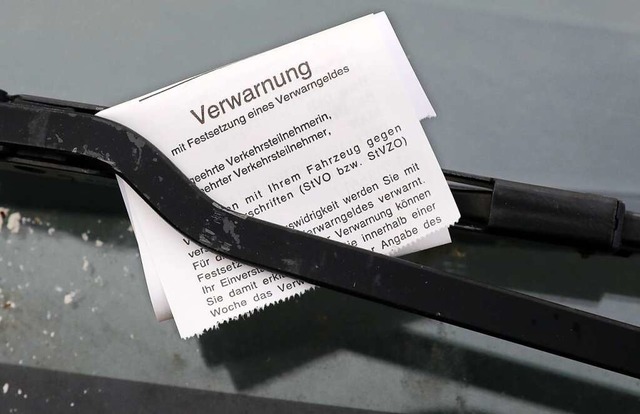 In Lenzkirch soll knftig hrter gegen Parksnder vorgegangen werden.  | Foto: Bernd Wstneck (dpa)