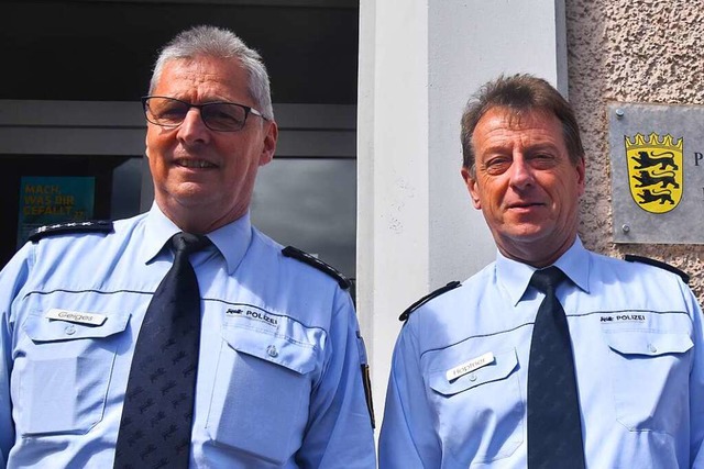 Peter Hopfner (links) und Manfred Geiges von der Polizei in Rheinfelden.  | Foto: Nicolai Kapitz