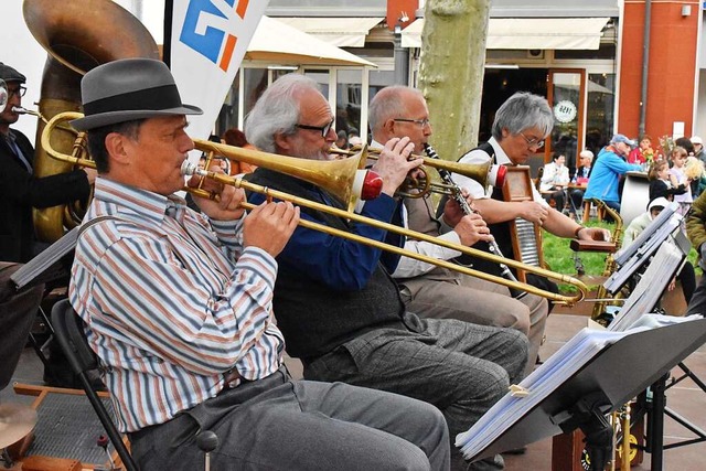 Die Sugar Foot Stompers spielen am Heb...Jazz aus New Orleans seht authentisch.  | Foto: Thomas Loisl Mink