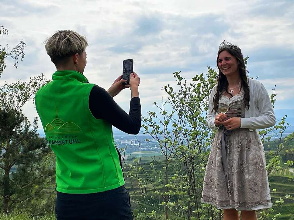 Groer Andrang herrschte am Sonntagnachmittag beim Gipfeltreffen mit Jungweinprobe auf der Katzensteinbuckhtte.