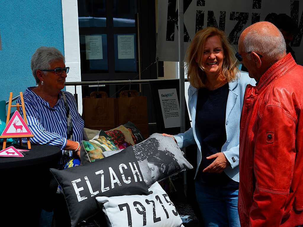 Shoppen im Zeichen des pinken Hirsches: Impressionen aus Elzach