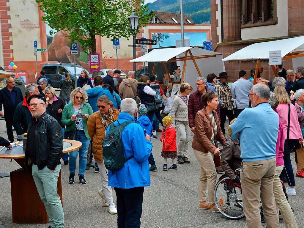 Shoppen im Zeichen des pinken Hirsches: Impressionen aus Elzach