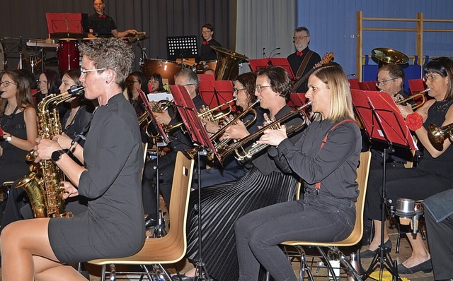 Filmmusik aus fast einem Jahrhundert g...t des Musikvereins Ihringen zu hren.   | Foto: Hans-Jochen Voigt