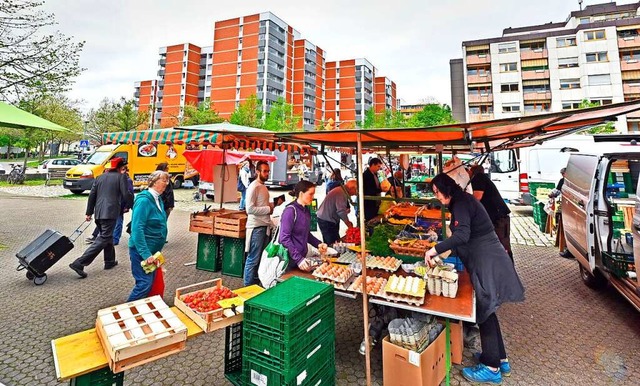 Der Weingartener Markt ist seit einem ...darunter der Stand der Familie Ingold.  | Foto: Michael Bamberger