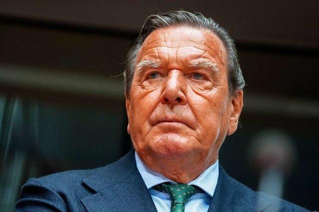 Gericht prüft Klage von Altkanzler Schröder gegen Bundestag