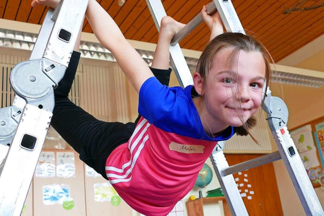 Akrobatik und Clowntheater statt Mathe...s macht derzeit Schule in St. Mrgen.   | Foto: Susanne Filz