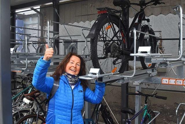 Fr die neue Fahrradgarage am Bahnhof Rheinfelden brauchen Radler Kraft und Geschick