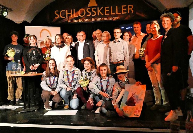 Ob Klimaschtzer, inklusives Theater, ...d. Das Bild zeigt Teilnehmer und Jury.  | Foto: Sylvia-Karina Jahn
