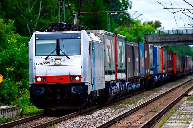 Bis Gterzge in der Tieflage fahren, werden noch viele Jahre vergehen.  | Foto: Siegfried Gollrad