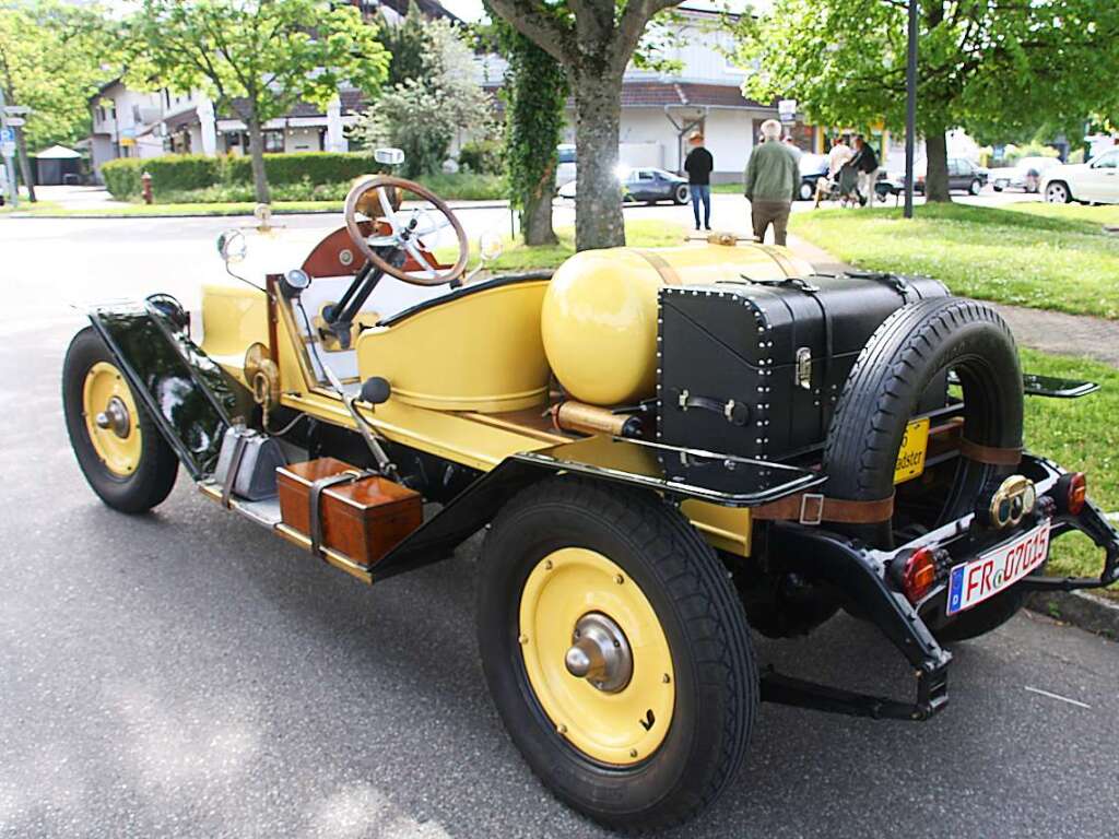 Fotos: Das War Der Oldtimersonntag In Staufen - Staufen - Fotogalerien ...