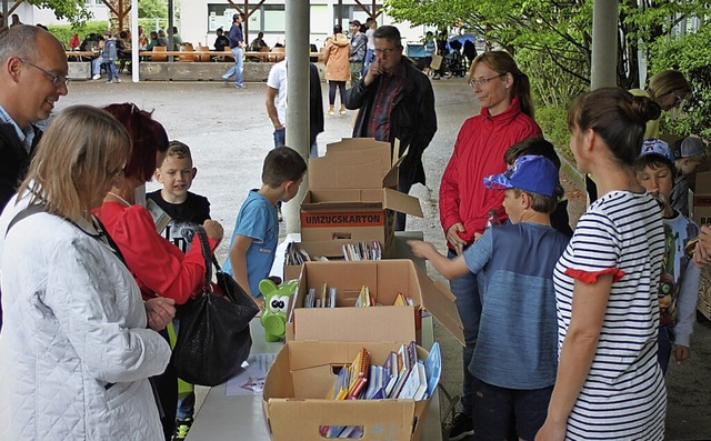 Fr Kinder gab es spannende Bcher zu entdecken.  | Foto: Werner Schnabl