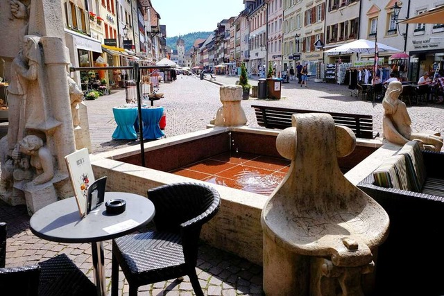 Blick auf den Handwerkerbrunnen in der...euen Stadtfhrer von Eckehart Kipping.  | Foto:  