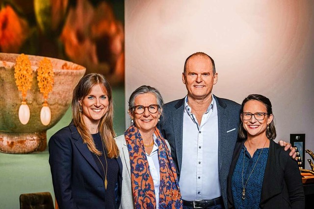 Annalea Wolf, Yvonne Wolf, Bernd Wolf und Miriam Wolf  | Foto: Hannes Magerstaedt