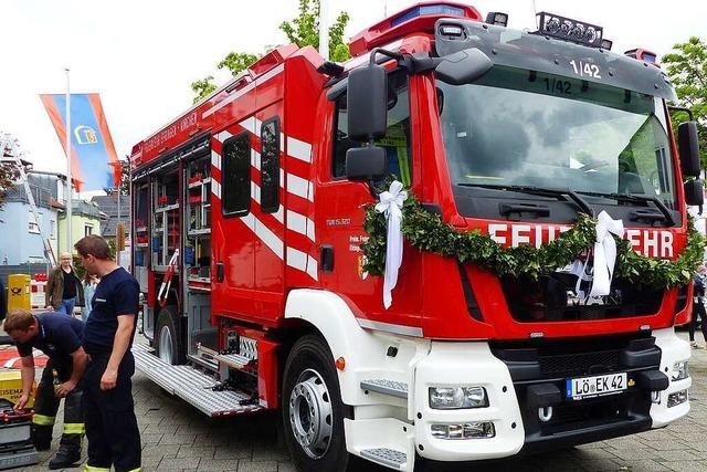 Die Feuerwehren in Efringen-Kirchen haben gleich fünf neue Fahrzeuge bekommen
