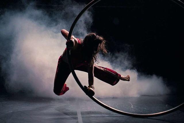 Dieses neue Festival in Freiburg bringt moderne Zirkuskunst auf die Bühne