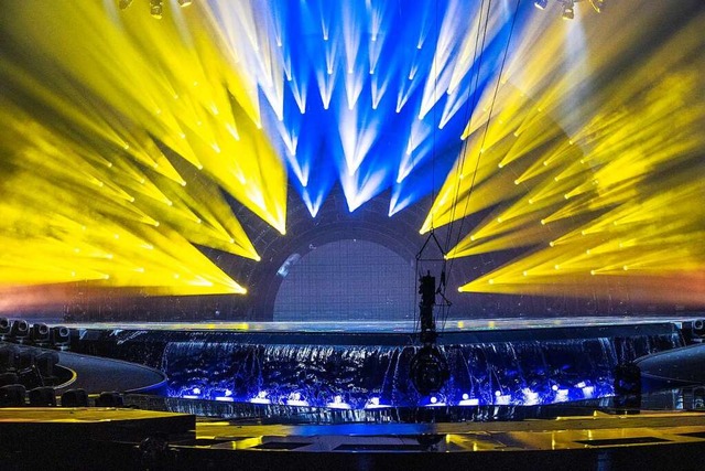 Der ESC zeigte 2022 Flagge: Bei einer ...den Farben seines Heimatlands Ukraine.  | Foto: Andres Putting (dpa)