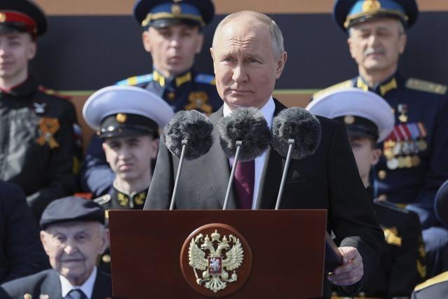 Putin ruft bei Militärparade in Moskau zum 