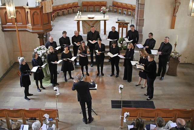 Das Vokalensemble &#8222;i sestini&#8220; in der evangelischen Kirche Grenzach   | Foto: Rolf Reimann