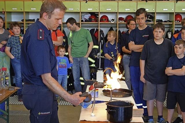 92 Kinder und Jugendliche sind Feuer und Flamme