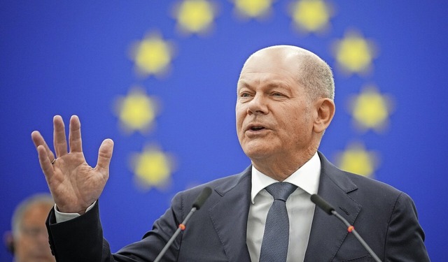 Bundeskanzler Olaf Scholz sprach in Straburg im Europischen Parlament.  | Foto: Kay Nietfeld (dpa)