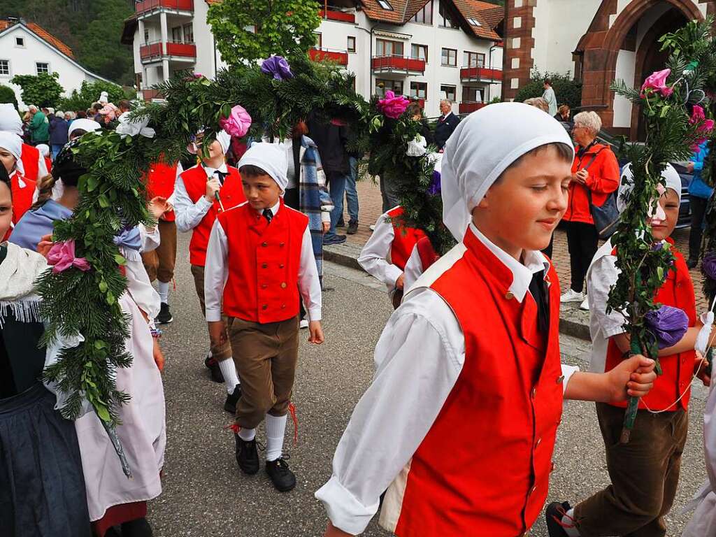 Traditionell wird am 10. Mai in Hausen im Wiesental das Hebel-Fest gefeiert.