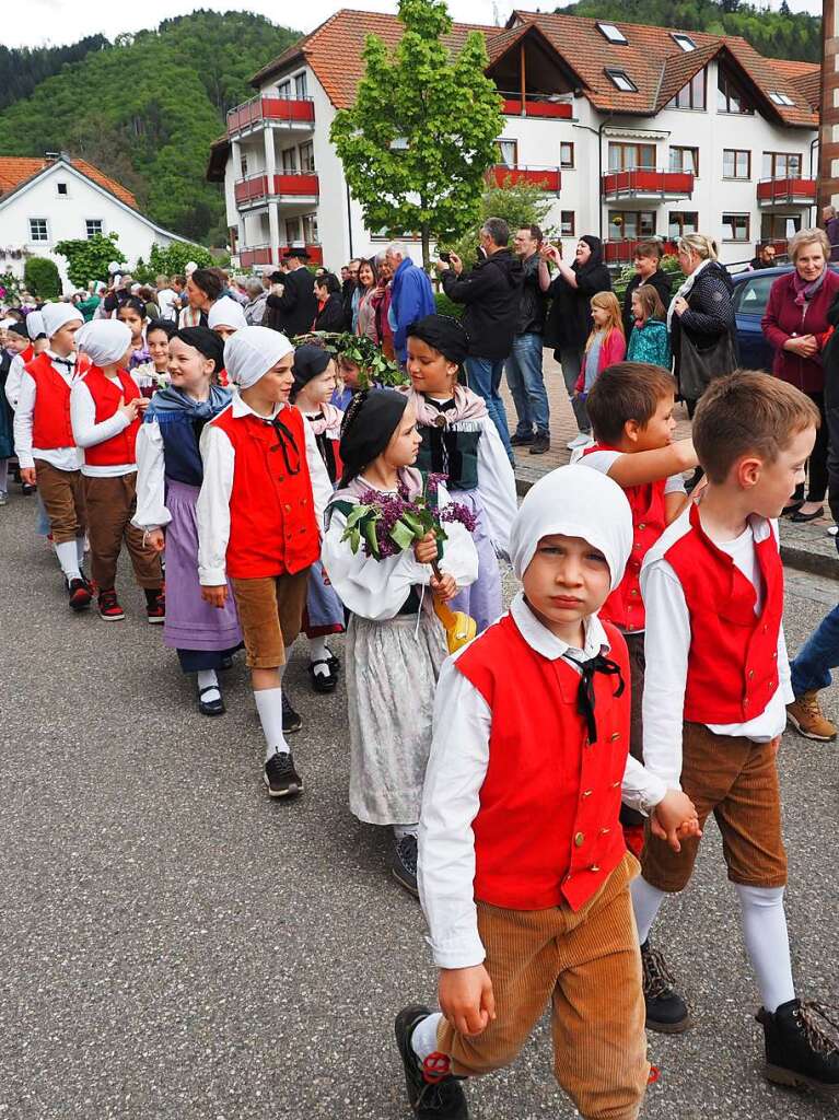 Traditionell wird am 10. Mai in Hausen im Wiesental das Hebel-Fest gefeiert.