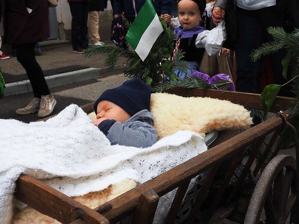 Traditionell wird am 10. Mai in Hausen im Wiesental das Hebel-Fest gefeiert.