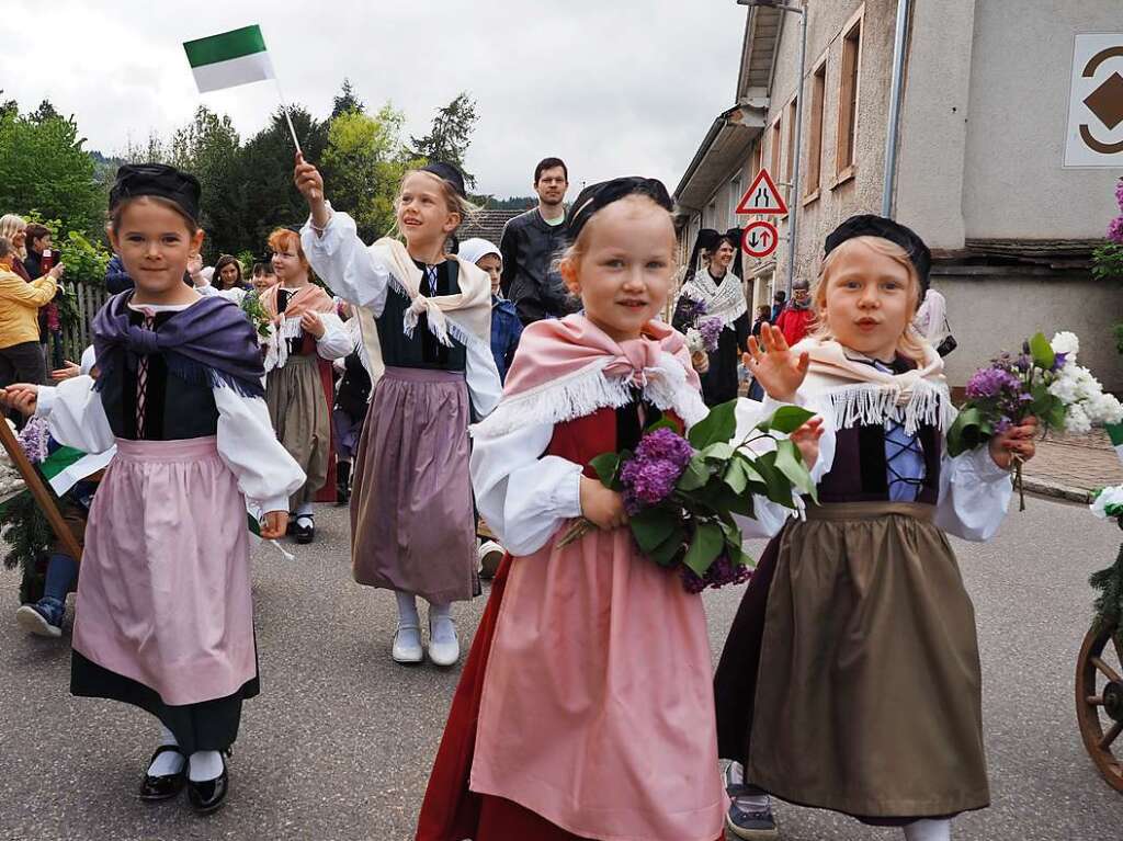 Traditionell wird am 10. Mai in Hausen im Wiesental das Hebel-Fest gefeiert.