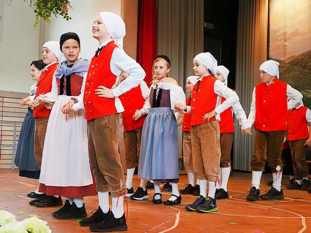 Traditionell wird am 10. Mai in Hausen im Wiesental das Hebel-Fest gefeiert.