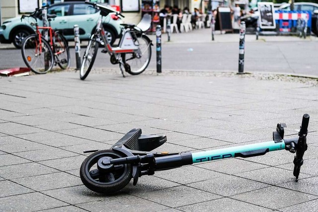 Ein E-Scooter  | Foto: Jens Kalaene (dpa)