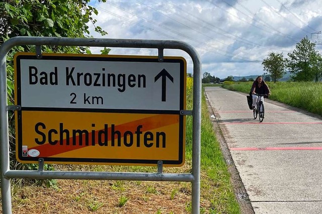 Bislang sind die Radfahrer zwischen Ba...fen auf der normalen Strae unterwegs.  | Foto: Frank Schoch