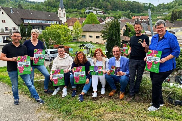 Das Organisationsteam der Burgundertou...chirmherr Brgermeister Benjamin Bohn.  | Foto: Gerold Zink