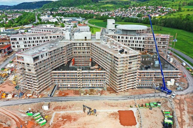 Die Klinikbaustelle von oben betrachtet  | Foto: Martin Klabund