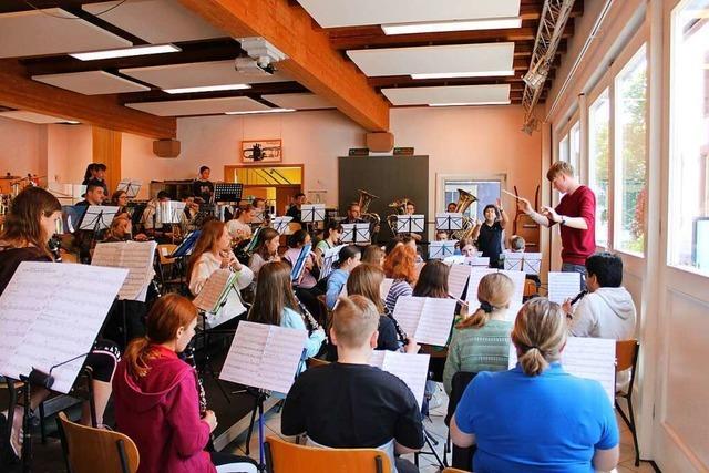 Sieben Musikvereine formen ein Jugendorchester