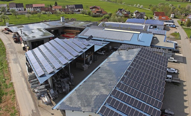 Die Bestckung der Dachflchen, wie im...Meinung der Experten auch Solarparks.   | Foto: Christa Maier