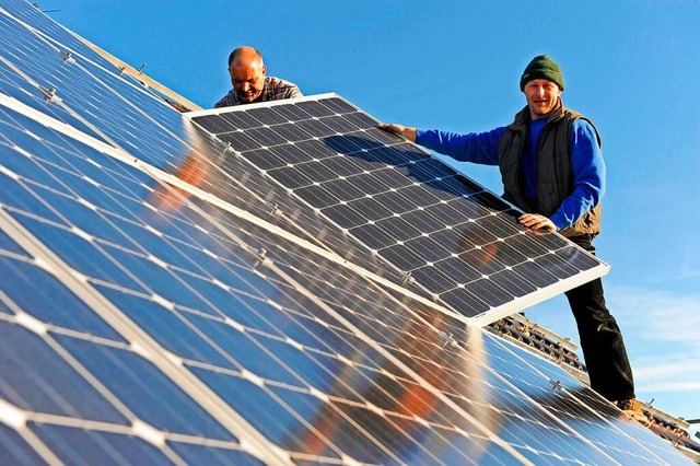 Die Photovoltaik muss auch im Kreis ma...t der Chef der Energieagentur Sdwest.  | Foto: Harald Lange/omika (stock.adobe.com)