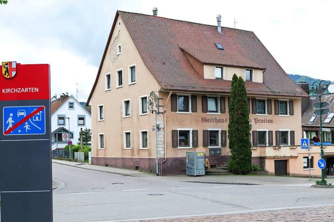 Wunsch: Die Fassade des Gasthauses in Kirchzarten soll renoviert werden.  | Foto: Anton Schuler