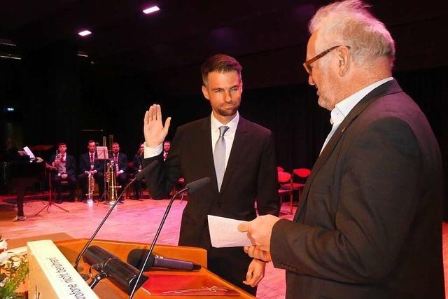 Titisee-Neustadts neuer Bürgermeister Gerrit Reeker ist im Amt