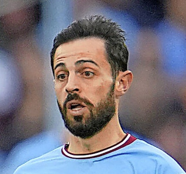 Bernardo Silva traf zum 1:0 und 2:0 fr Manchester City.  | Foto: Jon Super (dpa)