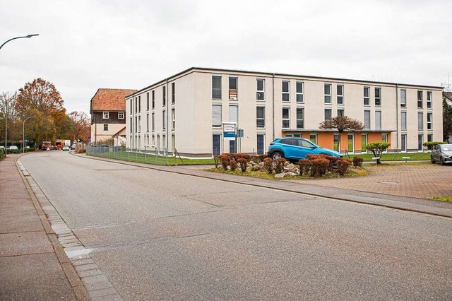 So eng ist die Industriestrae in Gund...einem berholmanver eines Autofahrers  | Foto: Hubert Gemmert