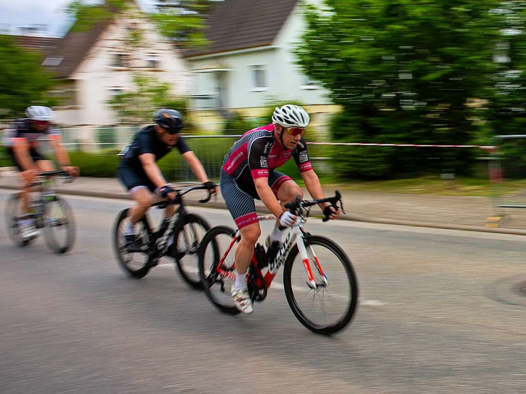 Zum 43. Mal fand das Radrennen in March-Holzhausen statt.  Die Sportlerinnen und Sportler gingen in verschiedenen Altersklassen an den Start.