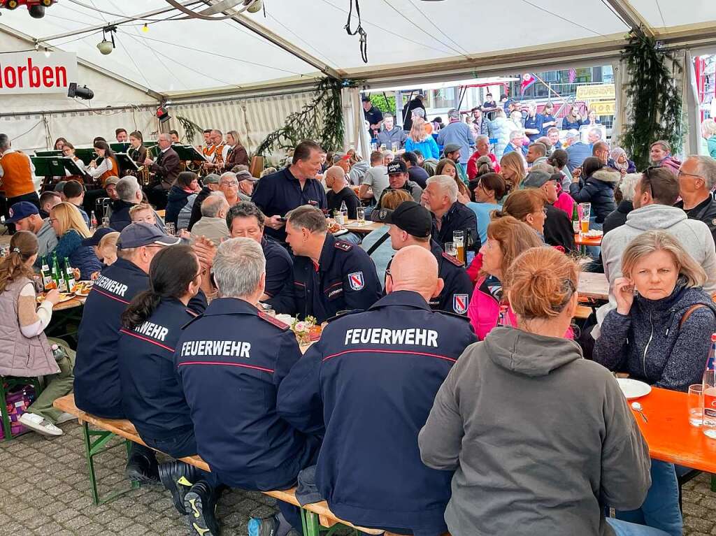 Mit einem Festakt wurde am Vatertag das 100-jhrige Bestehen der Feuerwehr in Horben gefeiert.