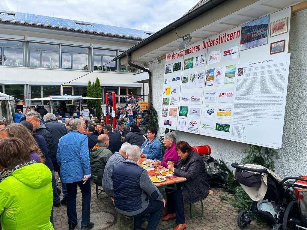 Mit einem Festakt wurde am Vatertag das 100-jhrige Bestehen der Feuerwehr in Horben gefeiert.