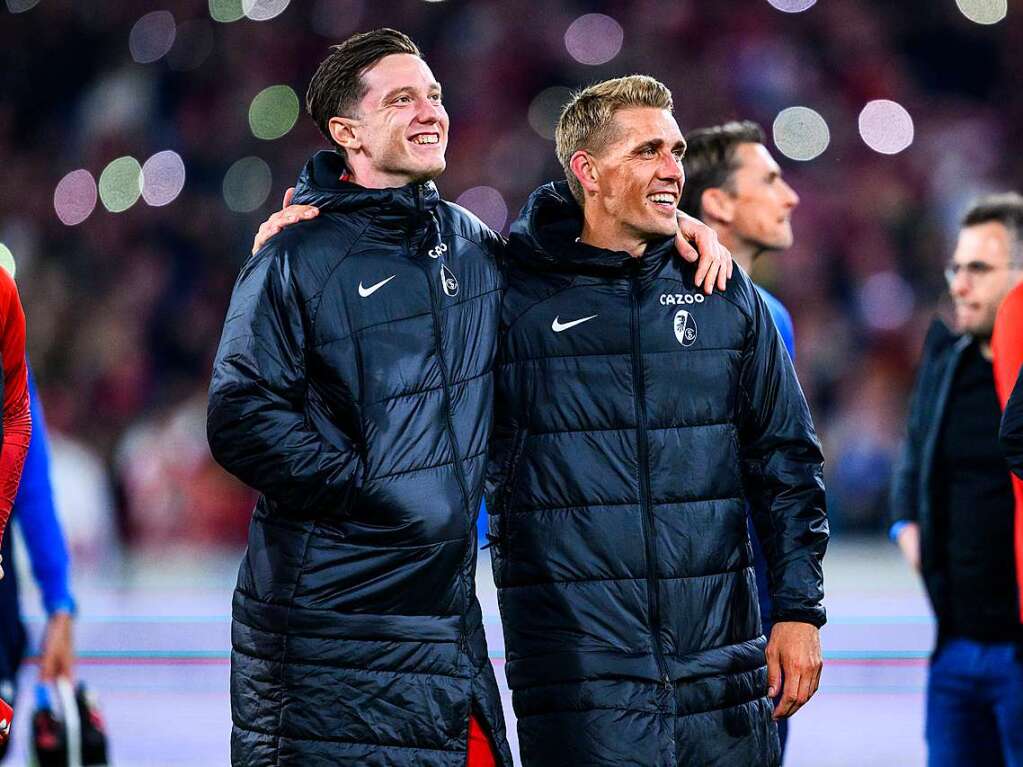 Michael Gregoritsch und Nils Petersen nach dem Spiel.